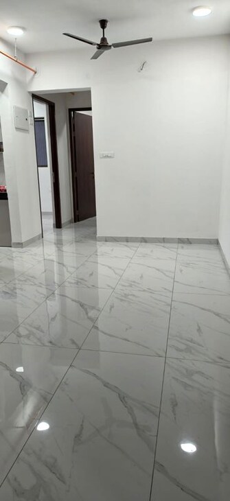 2 BHK +Apartment For Rent in Raymond Ten X Era in Pokhran Road No One, Thane