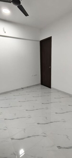 Room in 2 BHK Apartment at Raymond Ten X Era, Pokhran Road No One – for Rent