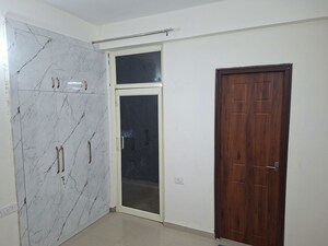 Room in 3 BHK Apartment at Excella Kutumb, Sultanpur Road – for Rent