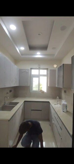 Kitchen in 3 BHK Builder Floor at BPTP District, Sector 81 – for Rent