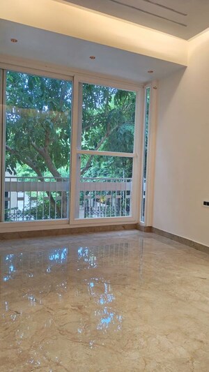 Room in 3 BHK Apartment at Dwarka – for Rent