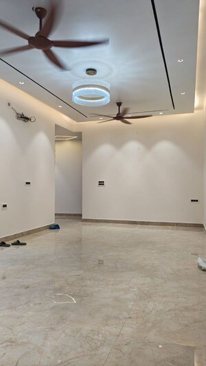 Room in 3 BHK Apartment at Dwarka – for Rent