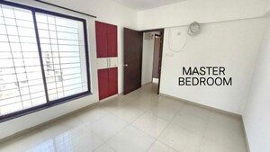 Room in 2 BHK Apartment at Majestique City, Wagholi – for Rent
