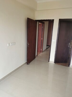 Room in 3 BHK Apartment at ABA Ivy County, Sector 75 – for Rent