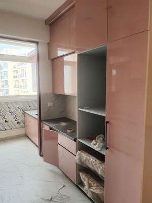 Team Area in 3 BHK Apartment at ABA Ivy County, Sector 75 – for Rent
