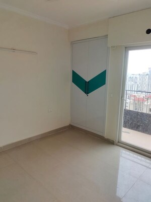 Room in 3 BHK Apartment at ABA Ivy County, Sector 75 – for Rent