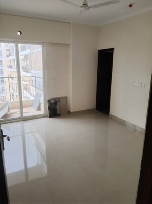 Room in 3 BHK Apartment at ABA Ivy County, Sector 75 – for Rent