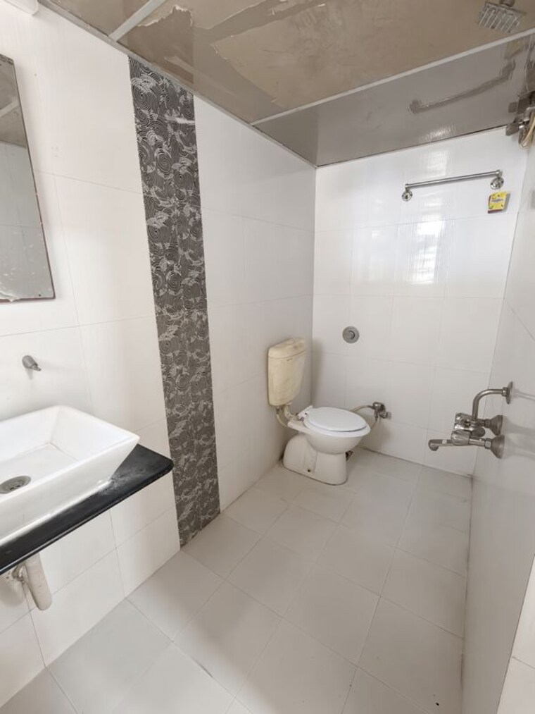 Bathroom, maharaja-retreat-chs 2 Bedroom 1250 Sq.Ft. Apartment In Goregaon East Mumbai 10758021