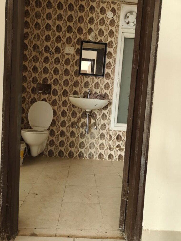 Bathroom, supertech-the-romano 2 Bedroom 1260 Sq.Ft. Apartment In Sector 118 Noida 10758013