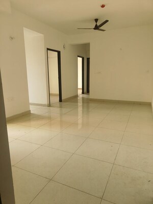 Room in 2 BHK Apartment at Supertech The Romano, Sector 118 – for Rent