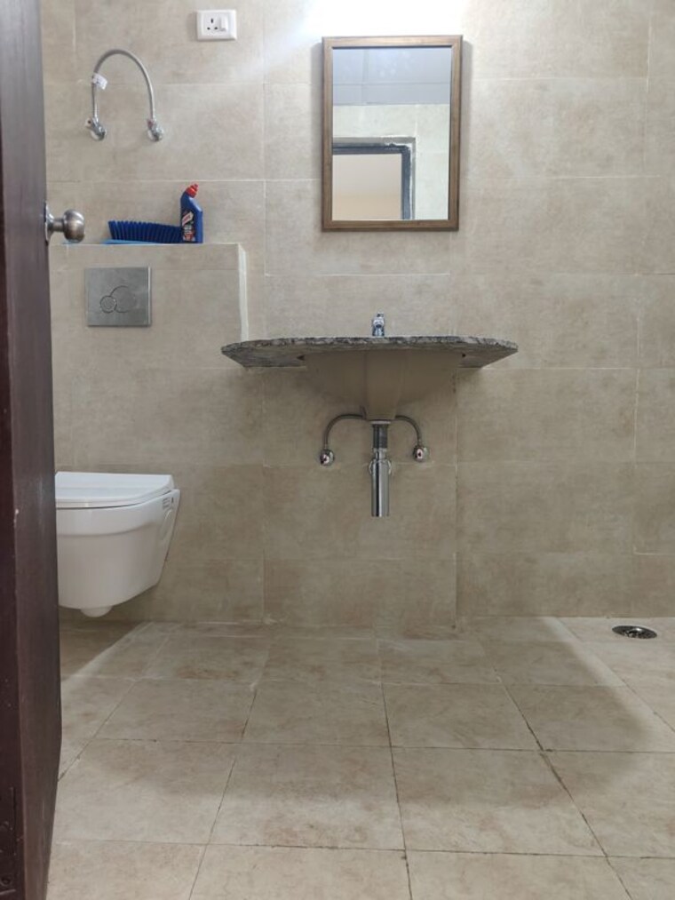 Bathroom, supertech-the-romano 2 Bedroom 1260 Sq.Ft. Apartment In Sector 118 Noida 10758013