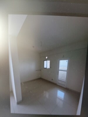 Room in 3 BHK Apartment at Aparna Cyber Heights, Osman Nagar – for Sale