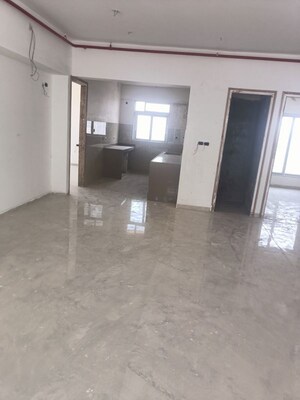 Room in 3 BHK Apartment at Kapil Tirth, Dadar West – for Sale