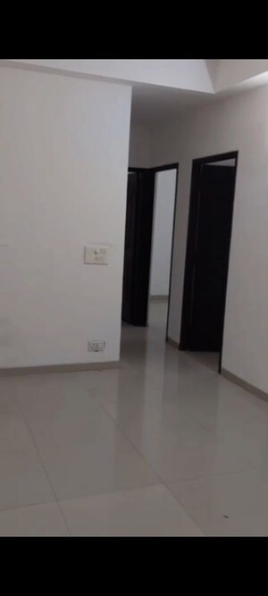 Room in 3 BHK Apartment at Rishabh Cloud 9, Sector 1 Vaishali – for Sale