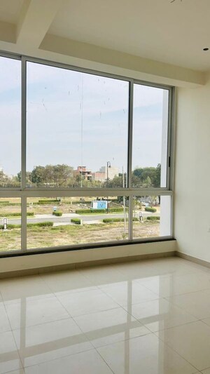 Room in 4 BHK Villa at Amrawati IT City, Sultanpur Road – for Sale