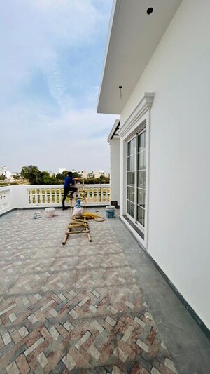 Balcony in 4 BHK Villa at Amrawati IT City, Sultanpur Road – for Sale