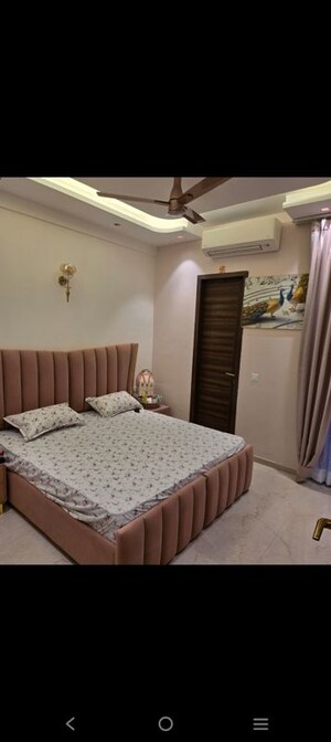 Bedroom in 3 BHK Builder Floor at Smart World Orchard, Sector 61 – for Rent