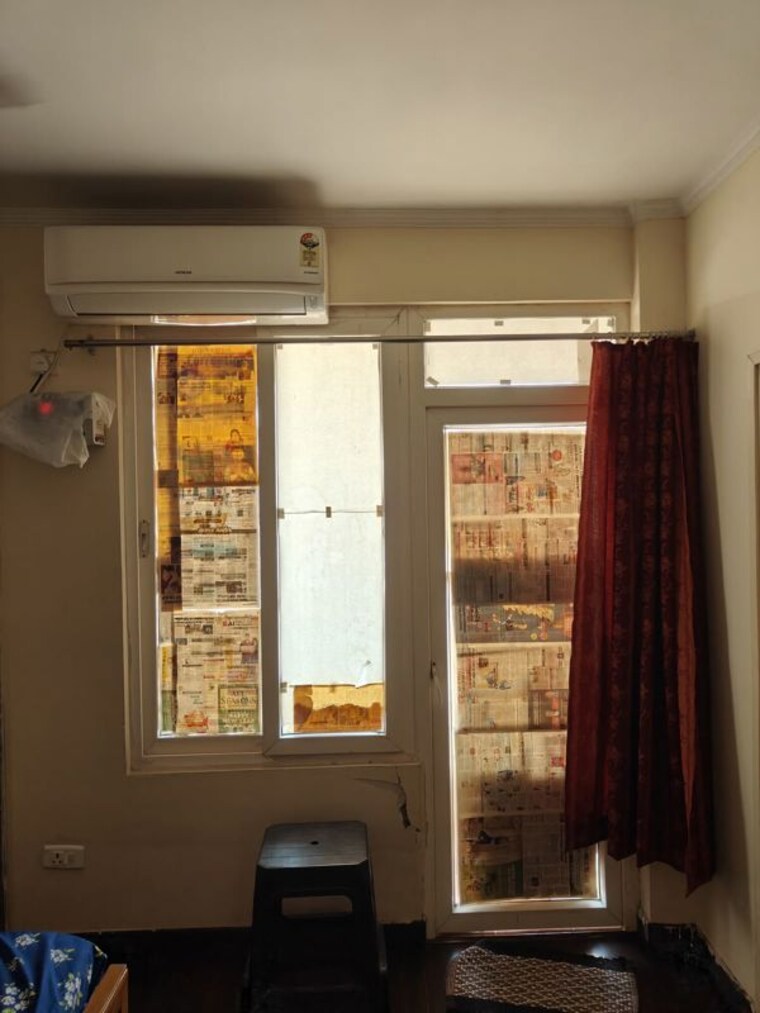 Living Room, mahagun-my-woods 3 Bedroom 1370 Sq.Ft. Apartment In Sector 16c Greater Noida Greater Noida 10758043