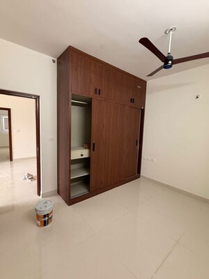 Room in 2.5 BHK Apartment at Prestige Tranquil, Kokapet – for Rent