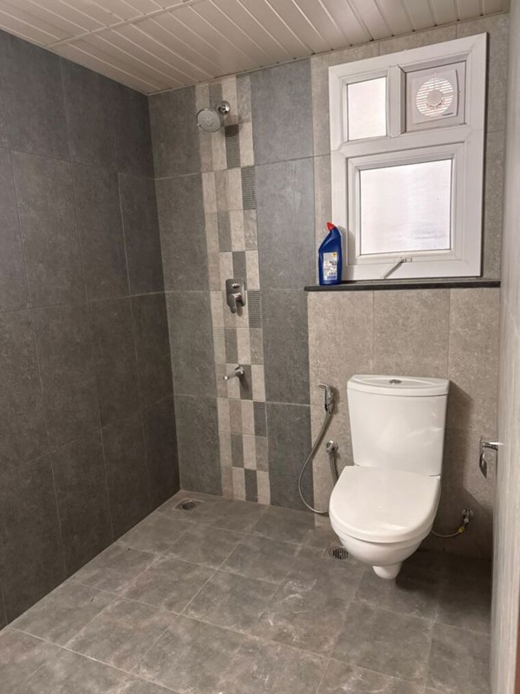 Bathroom, prestige-tranquil 2.5 Bedroom 1390 Sq.Ft. Apartment In Kokapet Hyderabad 10758030