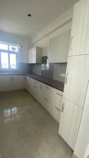 Kitchen in 3 BHK Builder Floor at Ansal Palam Triangle, Palam Vihar Extension – for Rent