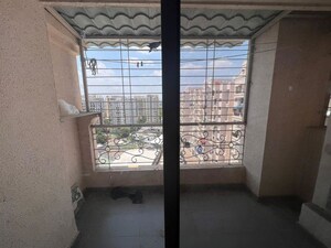 Room in 2 BHK Apartment at Puranik Aldea Anexo, Baner – for Rent