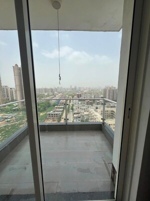 Balcony in 3.5 BHK Apartment at M3M Escala, Sector 70a – for Rent