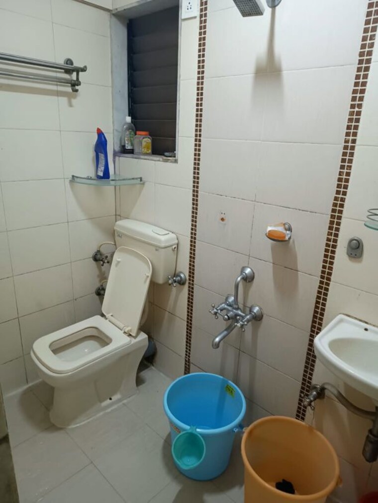 Bathroom, kesar-gardens 2 Bedroom 1160 Sq.Ft. Apartment In Kharghar Navi Mumbai 10758145