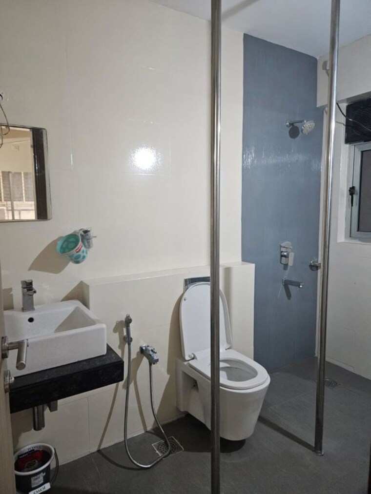 Bathroom, dadar east 2 Bedroom 850 Sq.Ft. Apartment In Dadar East Mumbai 10758163