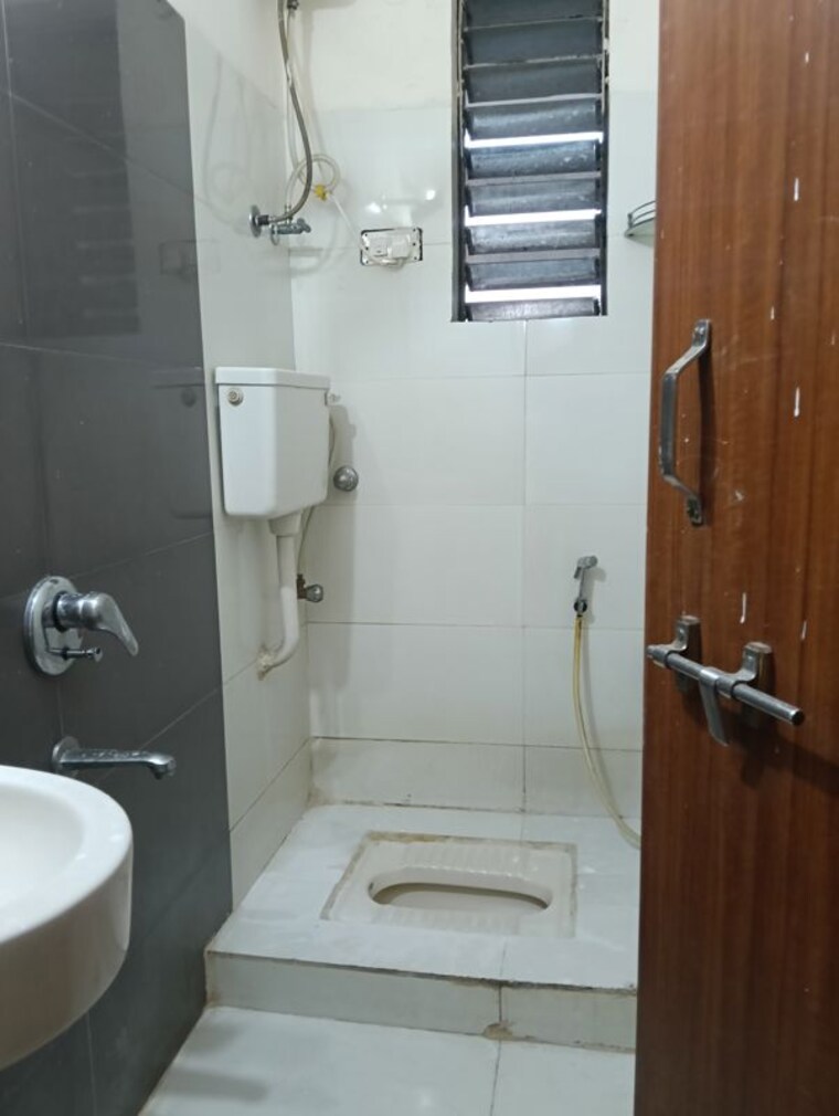 Bathroom, kamdhenu-eden-garden 2 Bedroom 1100 Sq.Ft. Apartment In Kharghar Navi Mumbai 10758206