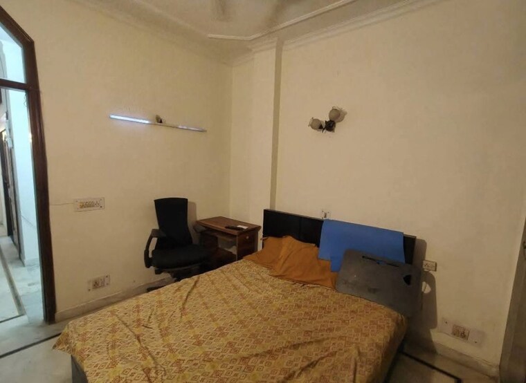 Team Area, tagore garden 3 Bedroom 140 Sq.Yd. Builder Floor In Tagore Garden Delhi 10758226
