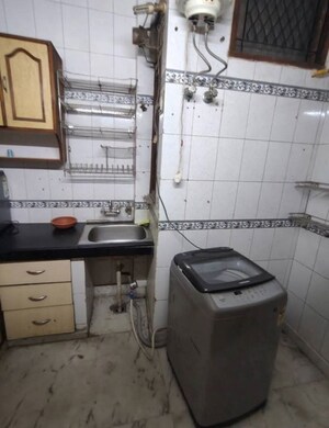 Team Area in 3 BHK Builder Floor at Tagore Garden – for Rent