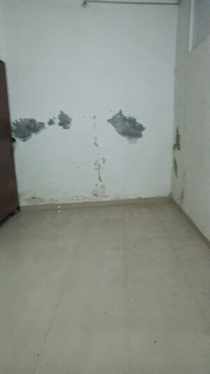  Warehouse For Rent in Topsia