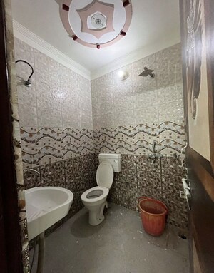 Bathroom in 2 BHK Builder Floor at Subhash Nagar – for Rent
