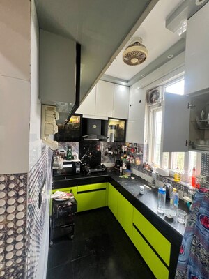 Kitchen in 3 BHK Builder Floor at Sushant Lok 2, Sector 57 – for Rent