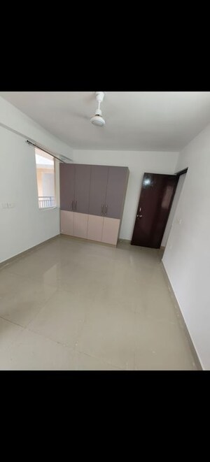 Room in 2 BHK Apartment at Signature Global City 81, Sector 81 – for Sale