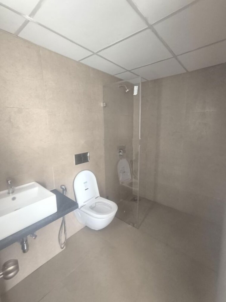Bathroom, runwal-the-central-park 3 Bedroom 1495 Sq.Ft. Apartment In Chinchwad Pune 10758268