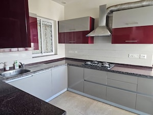 Kitchen in 4 BHK Apartment at Parsvnath Exotica, Sector 53 – for Rent