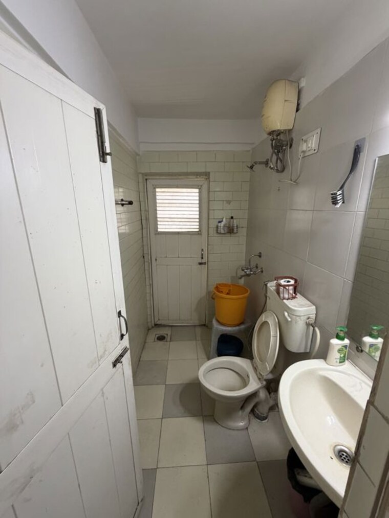 Bathroom, jalvayu-vihar-powai 3 Bedroom 1100 Sq.Ft. Apartment In Powai Mumbai 10758275
