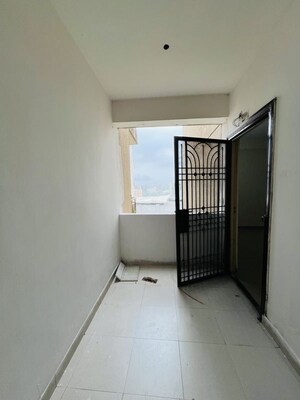 Building Lobby in 3 BHK Apartment at Mittal Tower Vasundhara, Vasundhara Sector 15 – for Rent