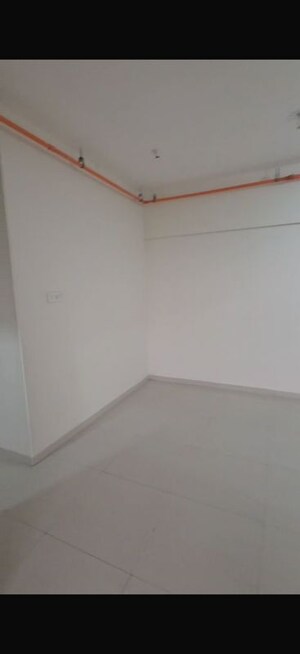 Room in 2 BHK Apartment at Kalpataru Srishti Namaah, Mira Road – for Rent