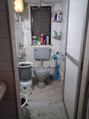 Team Area in 1 BHK Apartment at Red Rose, Santacruz East – for Rent