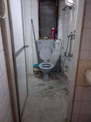 Bathroom in 1 BHK Apartment at Red Rose, Santacruz East – for Rent