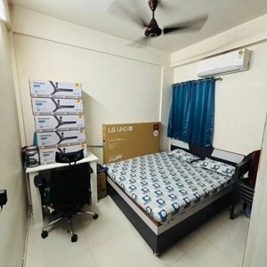 Bedroom in 2 BHK Apartment at Saptrishi Juhu Serene, Dn Nagar – for Rent