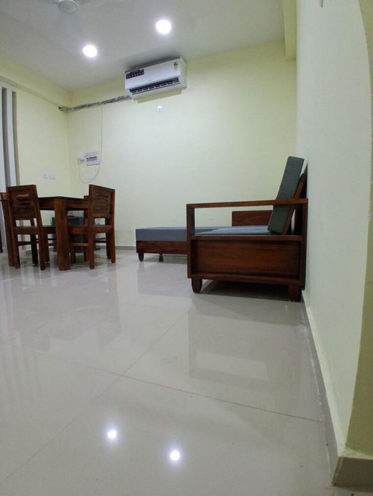 Living Room, pyramid-midtown 2 Bedroom 830 Sq.Ft. Builder Floor In Sector 59 Gurgaon 10758333