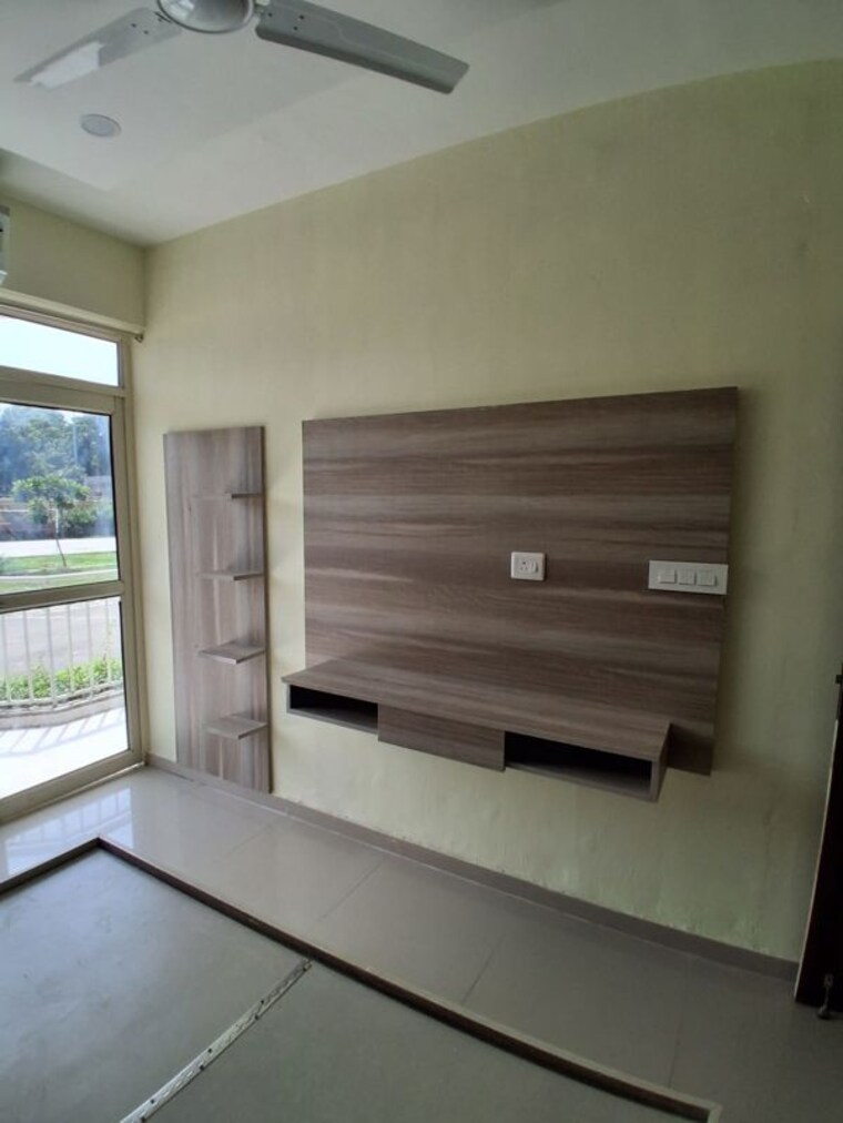 Room, pyramid-midtown 2 Bedroom 830 Sq.Ft. Builder Floor In Sector 59 Gurgaon 10758333
