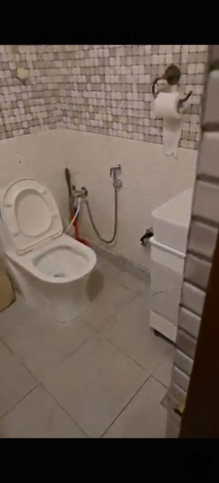 Bathroom, rajendra nagar 3 Bedroom 1400 Sq.Ft. Builder Floor In Rajendra Nagar Ghaziabad 10758395