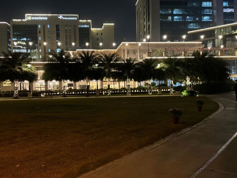 Exterior View, central-park-ii-belgravia-resort-residences 1 Bedroom 1200 Sq.Ft. Apartment In Sector 48 Gurgaon 10758411