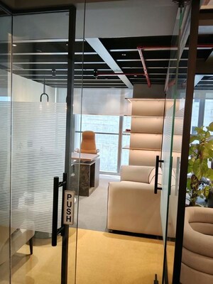   Office Space at Turf View CHS, Worli – for Rent