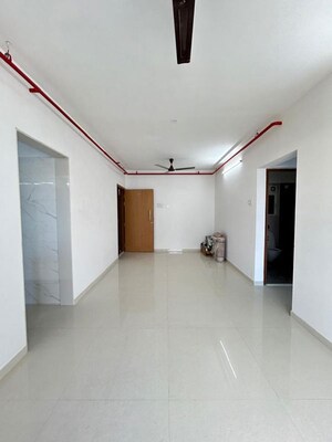 Room in 3 BHK Apartment at Romell Serene, Borivali West – for Rent